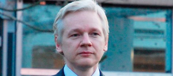 Слушания по делу об экстрадиции в Швецию основателя WikiLeaks Джулиана Ассанжа в суде в Лондоне - Sputnik Армения