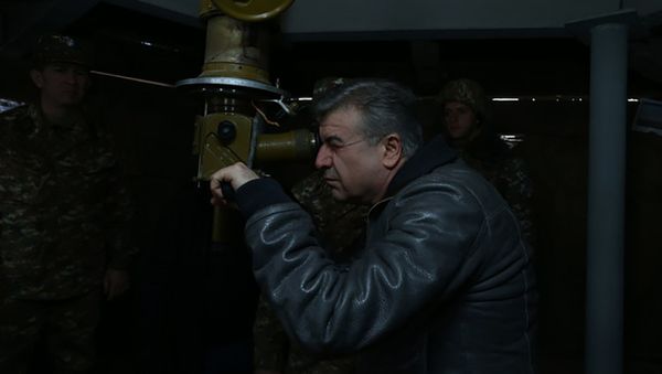 Премьер-министр Карен Карапетян посетил пограничные посты - Sputnik Армения