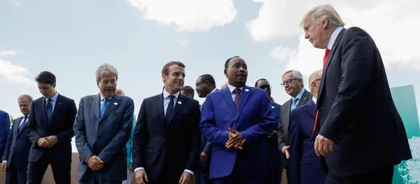 На расширенной сессии во время Саммита глав государств и правительств G7 (27 мая 2017). Таормина, Сицилия, Италия На расширенной сессии во время Саммита глав государств и правительств G7 (27 мая 2017). Таормина, Сицилия, Италия - Sputnik Армения