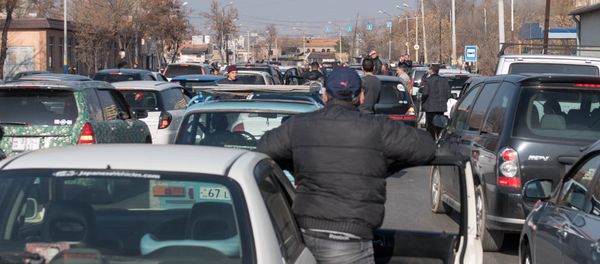 Автопробег против запрета на праворульные автомобили в Армении - Sputnik Արմենիա