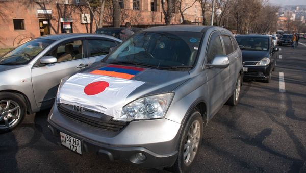Автопробег против запрета на праворульные автомобили в Армении - Sputnik Армения