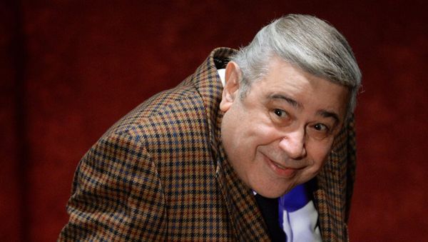 Писатель-юморист, народный артист РФ Евгений Петросян  - Sputnik Армения