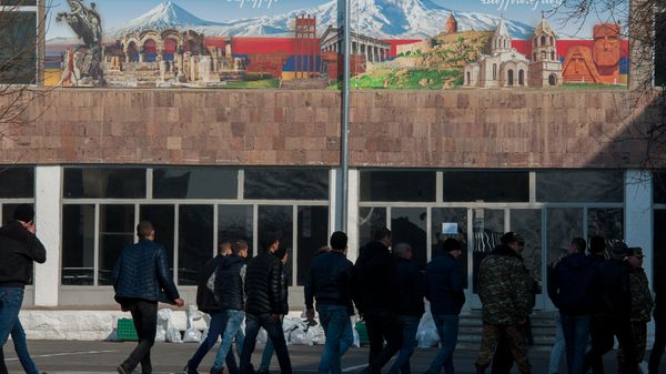Первый день зимнего призыва в армию РА 2018 г. - Sputnik Արմենիա