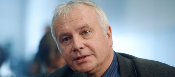Политолог, старший советник президента германо-российской Внешнеторговой Палаты Александр Рар на XI заседании клуба Валдай в Сочи. - Sputnik Армения