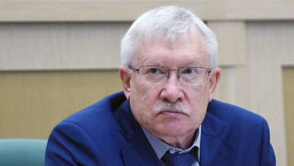 Член Комитета Совета Федерации по международным делам Олег Морозов - Sputnik Армения