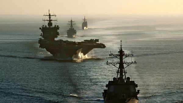 Атомный ударный авианосец ВМС США, первый авианосец с ядерной силовой установкой «Энтерпрайз» - Sputnik Армения