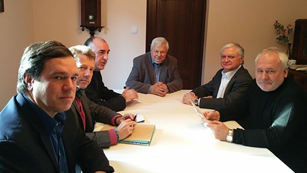 Встреча глав МИД Армении и Азербайджана Эдварда Налбандяна и Элмара Мамедъаярова в Кракове - Sputnik Արմենիա
