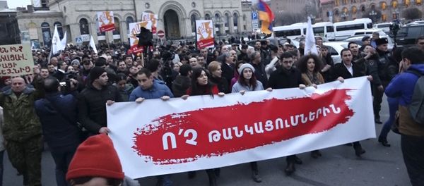 «Ո՛չ թանկացումներին» բողոքի երթն անցկացվեց Երևանում «Ո՛չ թանկացումներին» բողոքի երթն անցկացվեց Երևանում - Sputnik Արմենիա