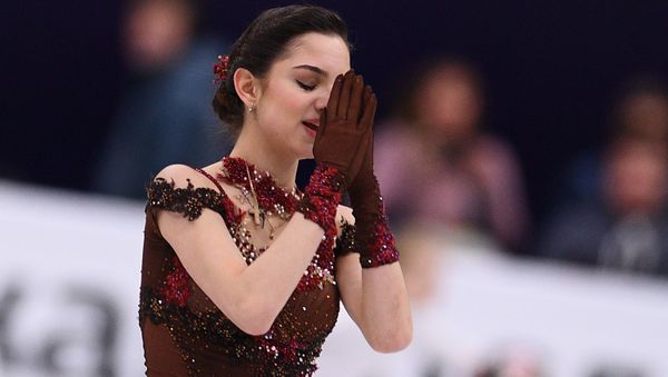 Фигурное катание. Чемпионат Европы. Женщины. Произвольная программа Евгении Медведевой - Sputnik Армения