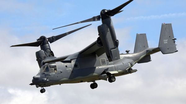 Американский конвертоплан Boeing CV-22 Osprey на международном авиационном показе боевой авиационной техники Royal International Air Tattoo (RIAT) 2017. - Sputnik Армения