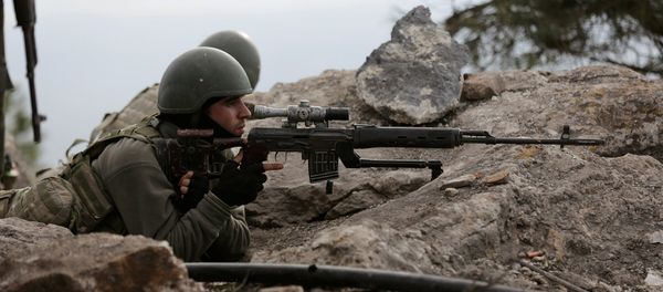 Боевые действия турецкой армии на севере Сирии близ г. Африн Боевые действия турецкой армии на севере Сирии близ г. Африн - Sputnik Армения