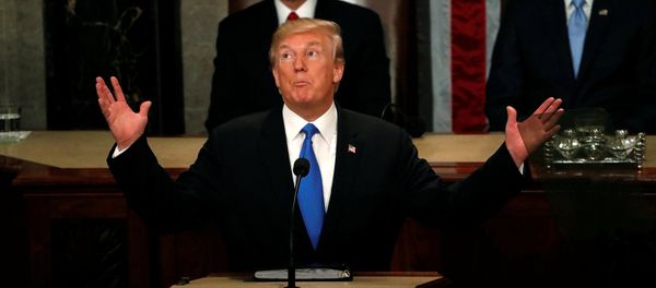 Президент США Дональд Трамп во время обращения Конгрессу - Sputnik Армения
