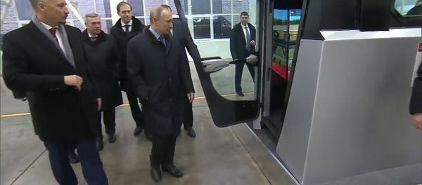 Путин собрал урожай на симуляторе комбайна в Ростове-на-Дону Путин собрал урожай на симуляторе комбайна в Ростове-на-Дону - Sputnik Армения