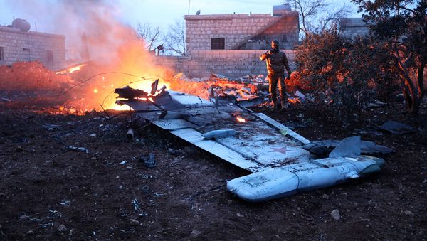 Обломки сбитого СУ-25 российских ВВС в Сирии - Sputnik Армения