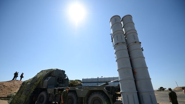 Боевые стрельбы ЗРС С-300 на полигоне Ашулук - Sputnik Армения