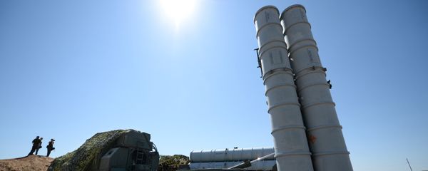 Боевые стрельбы ЗРС С-300 на полигоне Ашулук - Sputnik Армения