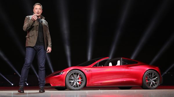 Основатель SpaceX и Tesla Илон Маск - Sputnik Армения