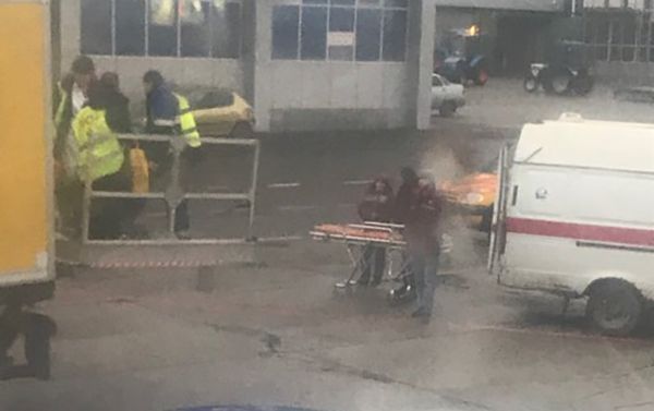 Ситуация в самолете рейса Москва-Ереван Ситуация в самолете рейса Москва-Ереван - Sputnik Армения