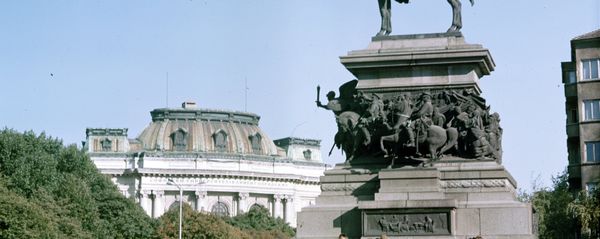 Памятник Царю-Освободителю на площади Народного собрания. Памятник Царю-Освободителю на площади Народного собрания. - Sputnik Армения