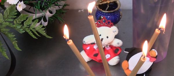 В Орске и Саратове несут цветы и свечи в память о жертвах крушения Ан-148 - Sputnik Армения