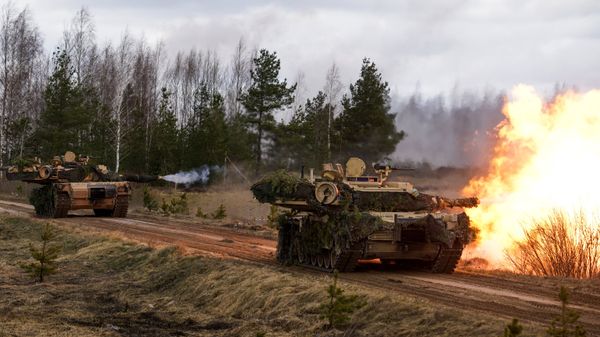 Танки M1 Abrams - Sputnik Армения