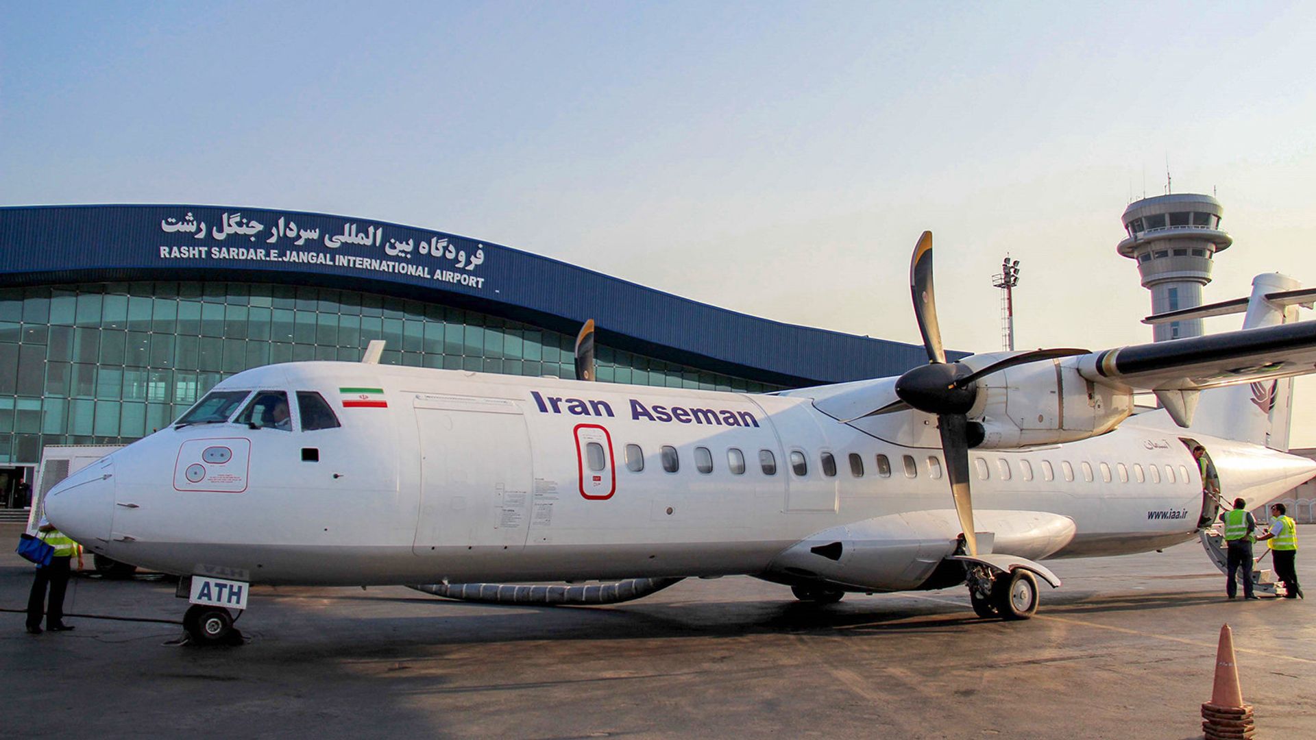 Самолет ATR 72 авиакомпании Iran Aseman Airlines в Международном аэропорту Решта, Иран Самолет ATR 72 авиакомпании Iran Aseman Airlines в Международном аэропорту Решта, Иран - Sputnik Армения, 1920, 28.02.2021