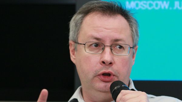 Заместитель директора Центра анализа стратегий и технологий Константин Макиенко - Sputnik Армения