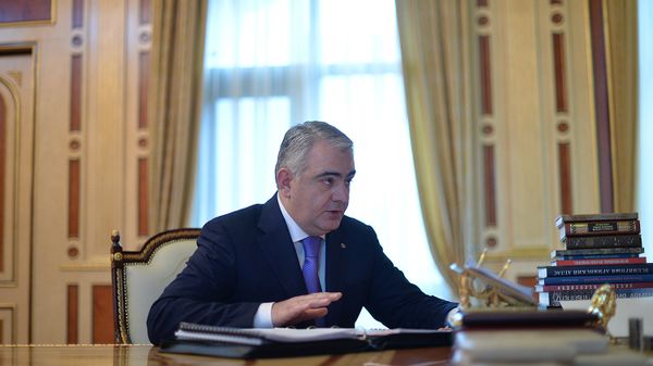 Начальник Управления по управлению государственным имуществом Арман Саакян на встрече с президентом Армении (13 февраля 2018). Еревaн - Sputnik Армения