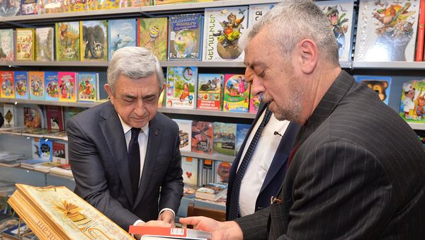 Серж Саргсян посетил книжный магазин Букинист - Sputnik Արմենիա