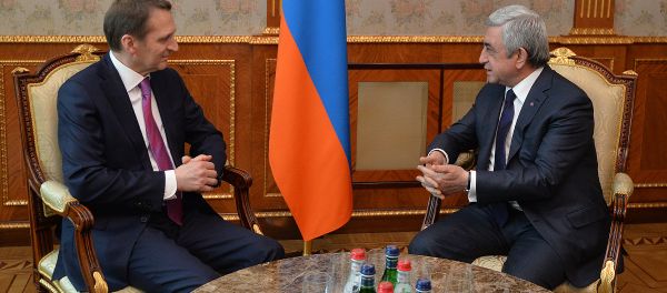 Президент Армении Серж Саргсян и Глава ГРУ России Сергей Нарышкин - Sputnik Արմենիա