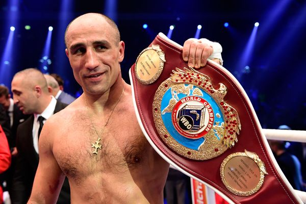 Артур Абрахам с поясом чемпиона мира по боксу по версии WBO в супер-среднем весе (21 ноября 2015). Ганновер, Германия - Sputnik Армения