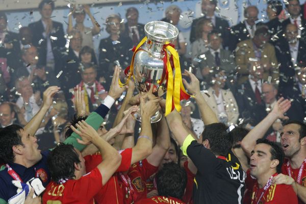 Сборная Испании – чемпион Европы. Финальный матч первенства Старого Света 2008 года закончился победой сборной Испании над национальной командой Германии со счетом 1:0. - Sputnik Армения