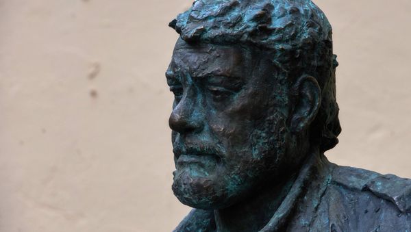 Памятник Сергею Довлатову в Санкт-Петербурге - Sputnik Армения