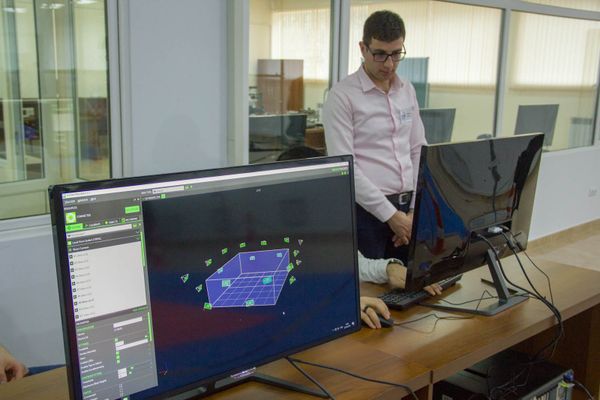 Հայաստանի ազգային պոլիտեխնիկական համալսարանի օդային ռոբոտատեխնիկայի ուսումնահետազոտական կենտրոն Հայաստանի ազգային պոլիտեխնիկական համալսարանի օդային ռոբոտատեխնիկայի ուսումնահետազոտական կենտրոն - Sputnik Արմենիա