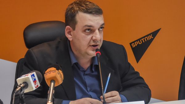 Специалист по информационной безопасности, политолог Тигран Кочарян - Sputnik Армения