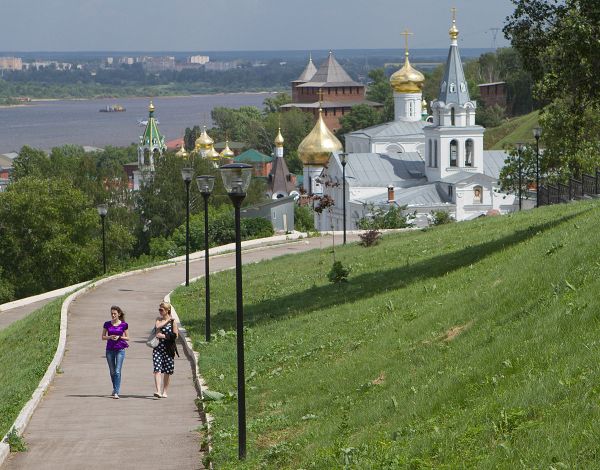 Набережная Федоровского находится в самой живописной, Нагорной, части города, напротив Стрелки – места слияния Оки и Волги, – названа в честь советского ученого, геолога Н.М.Федоровского - Sputnik Армения