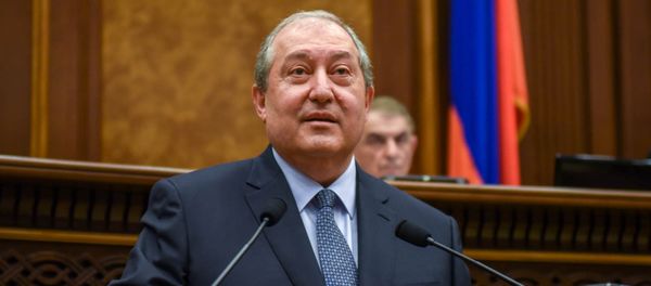 Новоизбранный президент Армении Армен Саркисян Новоизбранный президент Армении Армен Саркисян - Sputnik Армения