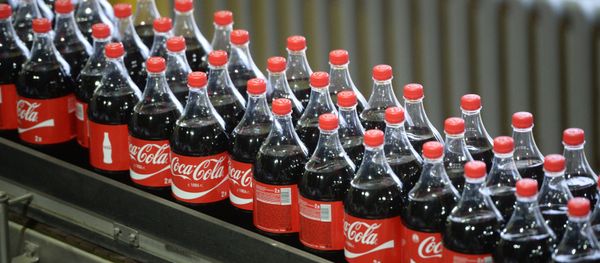 Производственная линия завода Coca-Cola - Sputnik Армения