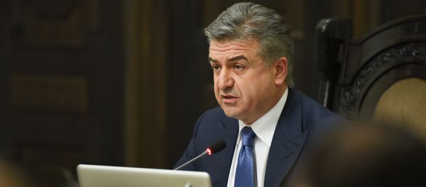 Премьер-министр Карен Карапетян на заседании правительства Армении 06.03.2018 - Sputnik Армения