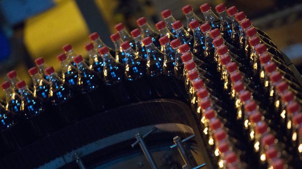 Производственная линий завода Coca-Cola - Sputnik Армения