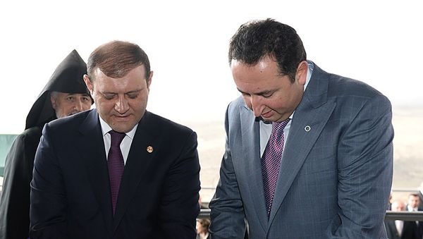 Церемония открытия Ереванского завода медицинских изделий (14 марта 2014). Ереван - Sputnik Армения
