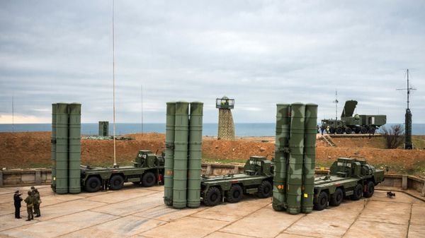 Комплекс ПВО С-400 Триумф заступил на боевое дежурство в Севастополе - Sputnik Армения