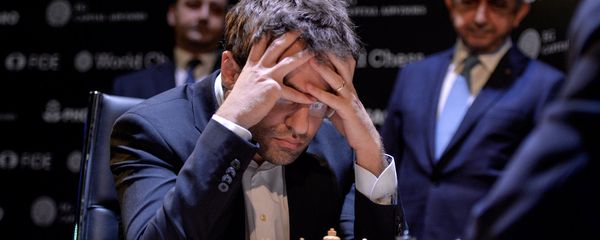 Партия Левон Аронян - Дин Лирен на турнире претендентов на звание чемпиона мира по шахматам (10 марта 2018). Берлин, Германия - Sputnik Армения
