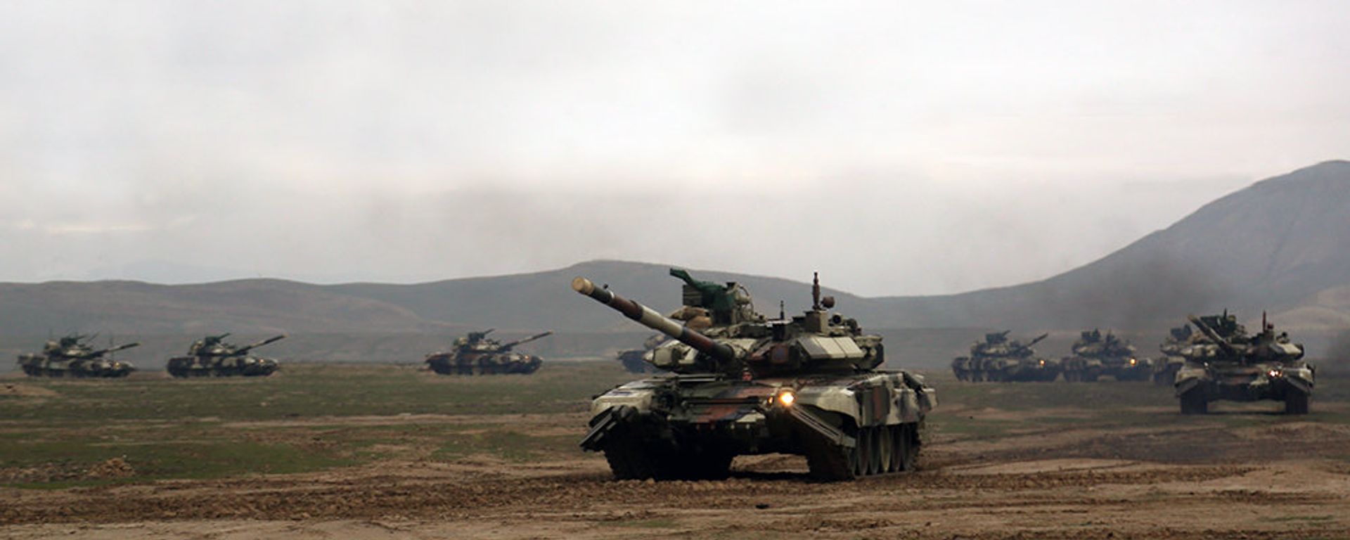 Широкомасштабные военные учения Азербайджанских ВС - Sputnik Արմենիա, 1920, 10.03.2021