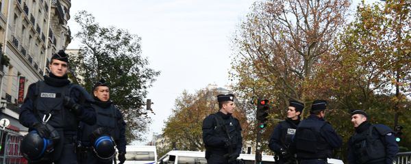 Ситуация в Париже после серии терактов Ситуация в Париже после серии терактов - Sputnik Армения