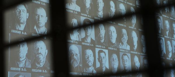 Выставка Жертвам политических репрессий посвящается - Sputnik Армения