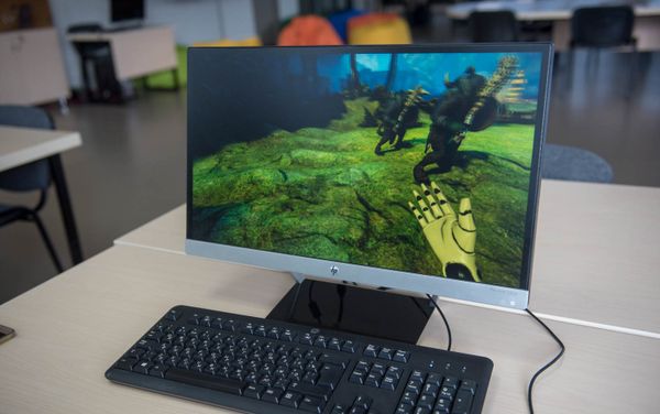 16-летний Ваге Аслоян из Ванадзора - создатель 3D-игры Rising Hope и соавтор Orcs Evolve - Sputnik Армения