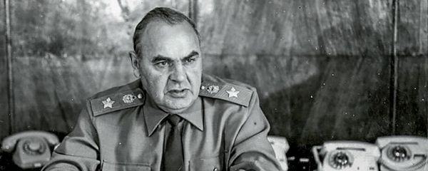 Маршал инженерных войск СССР Сергей Христофорович Аганов в рабочем кабинете Маршал инженерных войск СССР Сергей Христофорович Аганов в рабочем кабинете - Sputnik Армения
