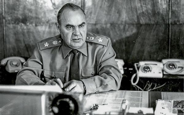 Славные подвиги военачальников-армян: как Сталин поднял тост за адмирала Исакова Славные подвиги военачальников-армян: как Сталин поднял тост за адмирала Исакова - Sputnik Армения