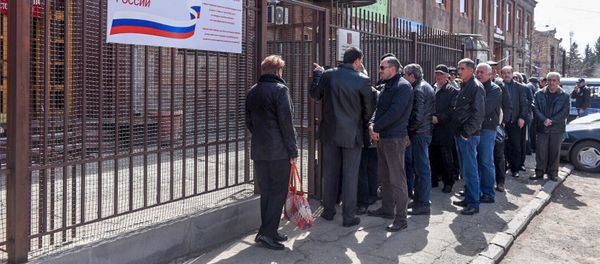 Перед избирательным участком No8031, Гюмри - Sputnik Արմենիա
